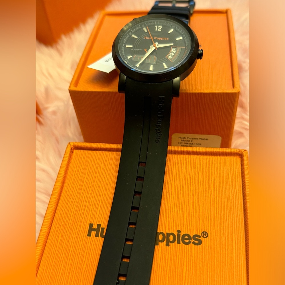 NIB HUSH PUPPIES SILICONE STRAP‎ ANALOG WATCH - Picture 6 of 9